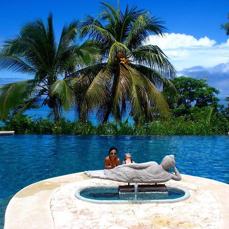 Lagunavista Villas Carate Buitenkant foto