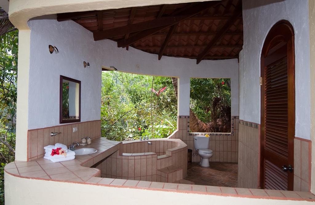 Lagunavista Villas Carate Buitenkant foto